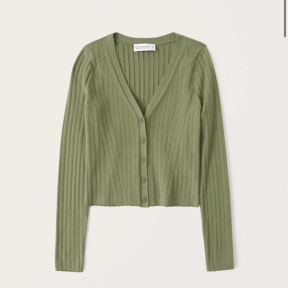 Abercrombie and Fitch LuxeLoft NWT Green Slim Cardigan